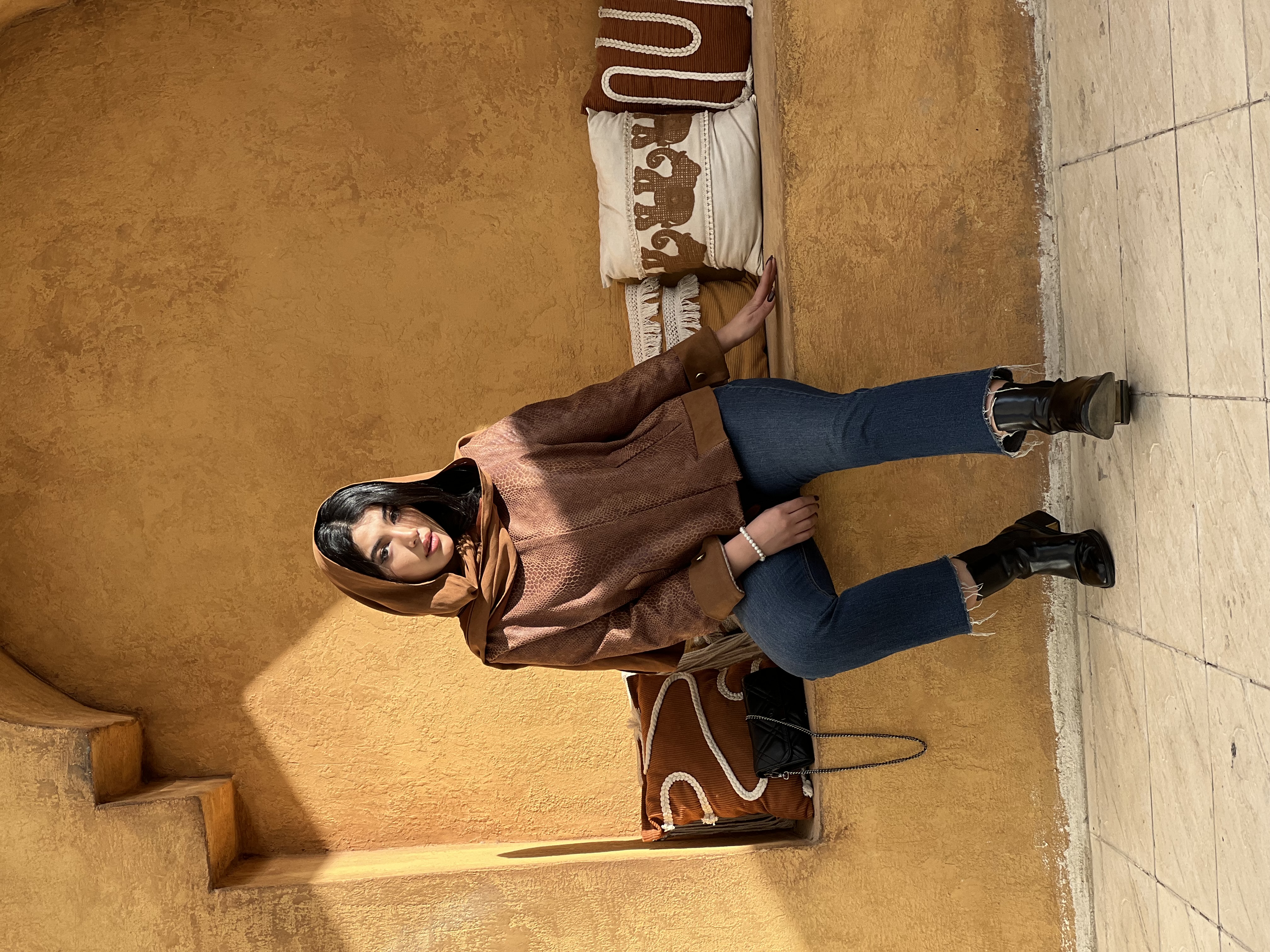 بامبر چرم قهوه‌ای